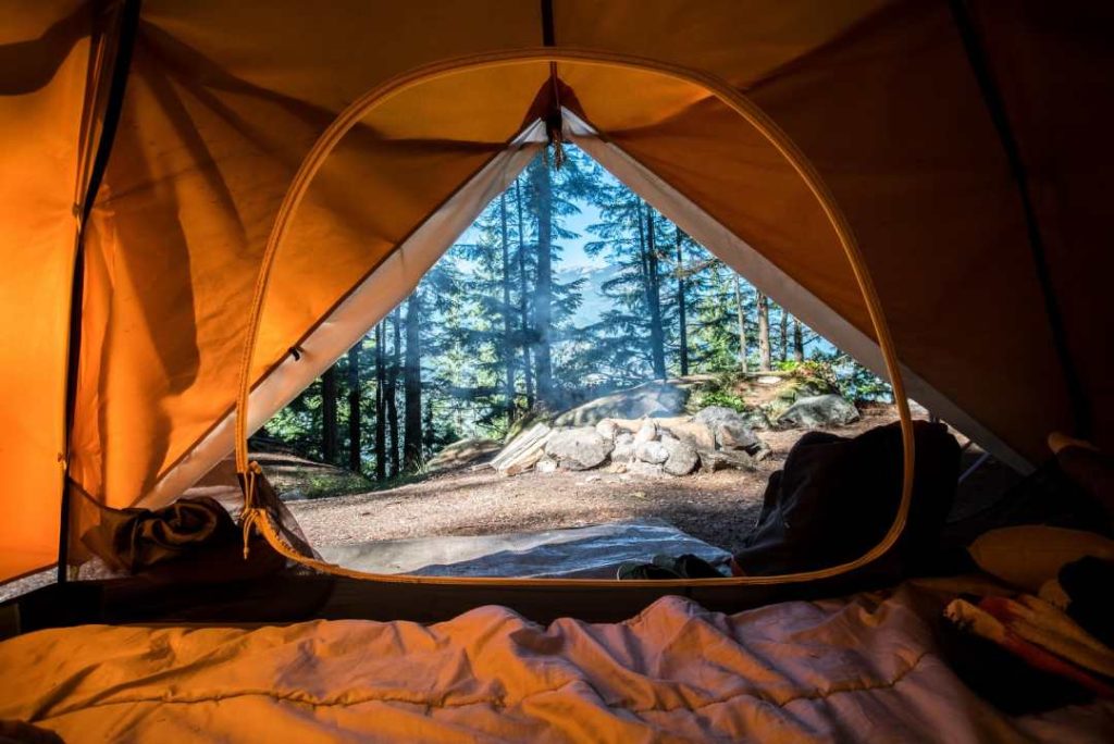 Attend Moderate slack Cel mai bun cort pentru camping in 2023 - Top 4 recomandari